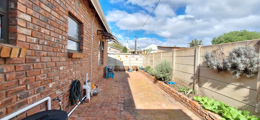 3 Bedroom Property for Sale in Albertinia Western Cape